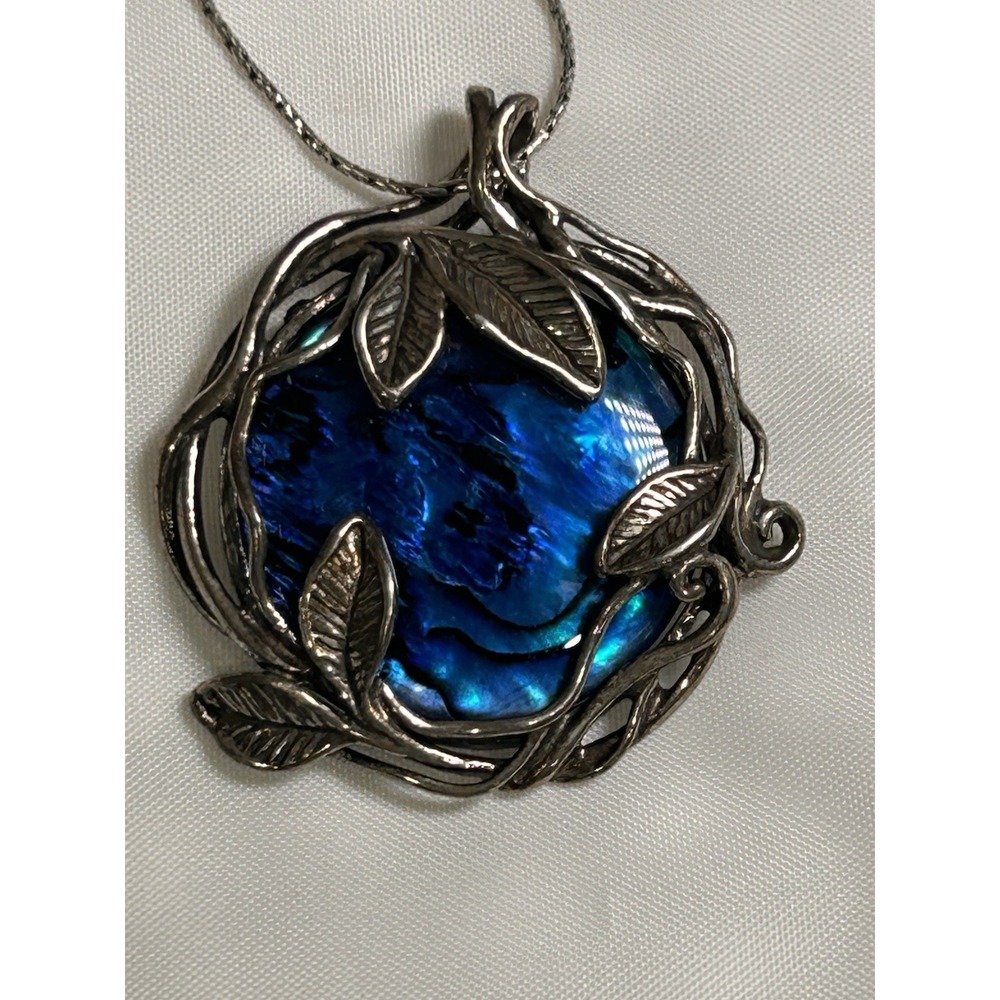 Signed 925 Sterling Silver Chain and Pendant Blue Abalone
